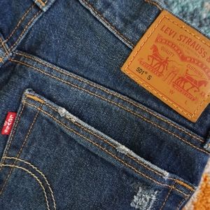 Levi's 501 Skinny Jeans (size 25 S)